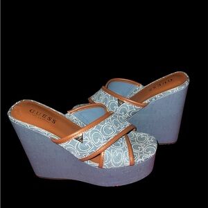 GUESS high wedges